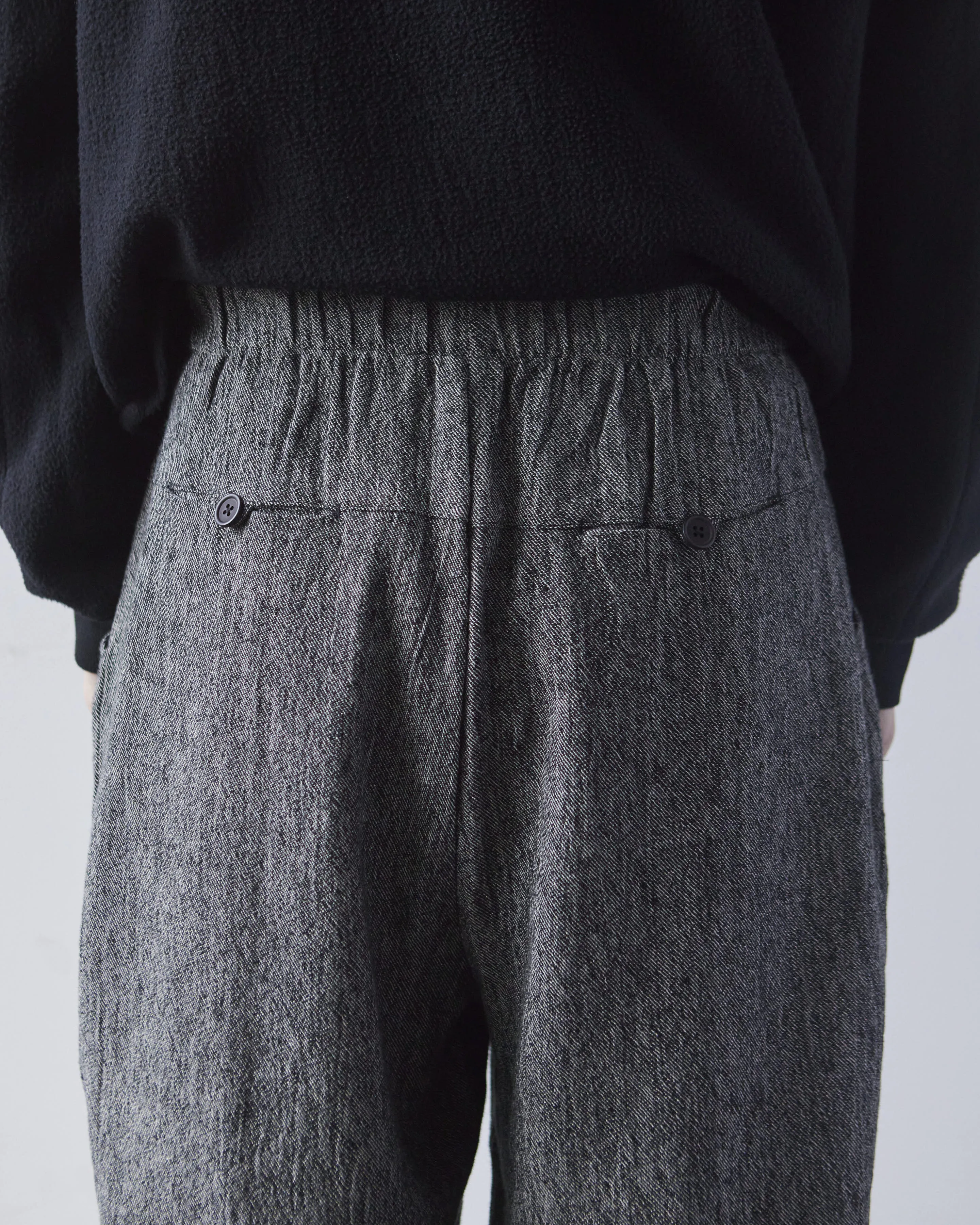 7115 Unisex Pleated Trouser, Black Noise