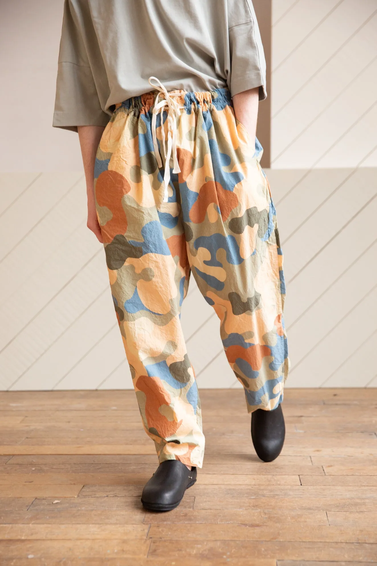 DANNEMARK PANT - PRINT - KHAKI - OLIVE GREEN
