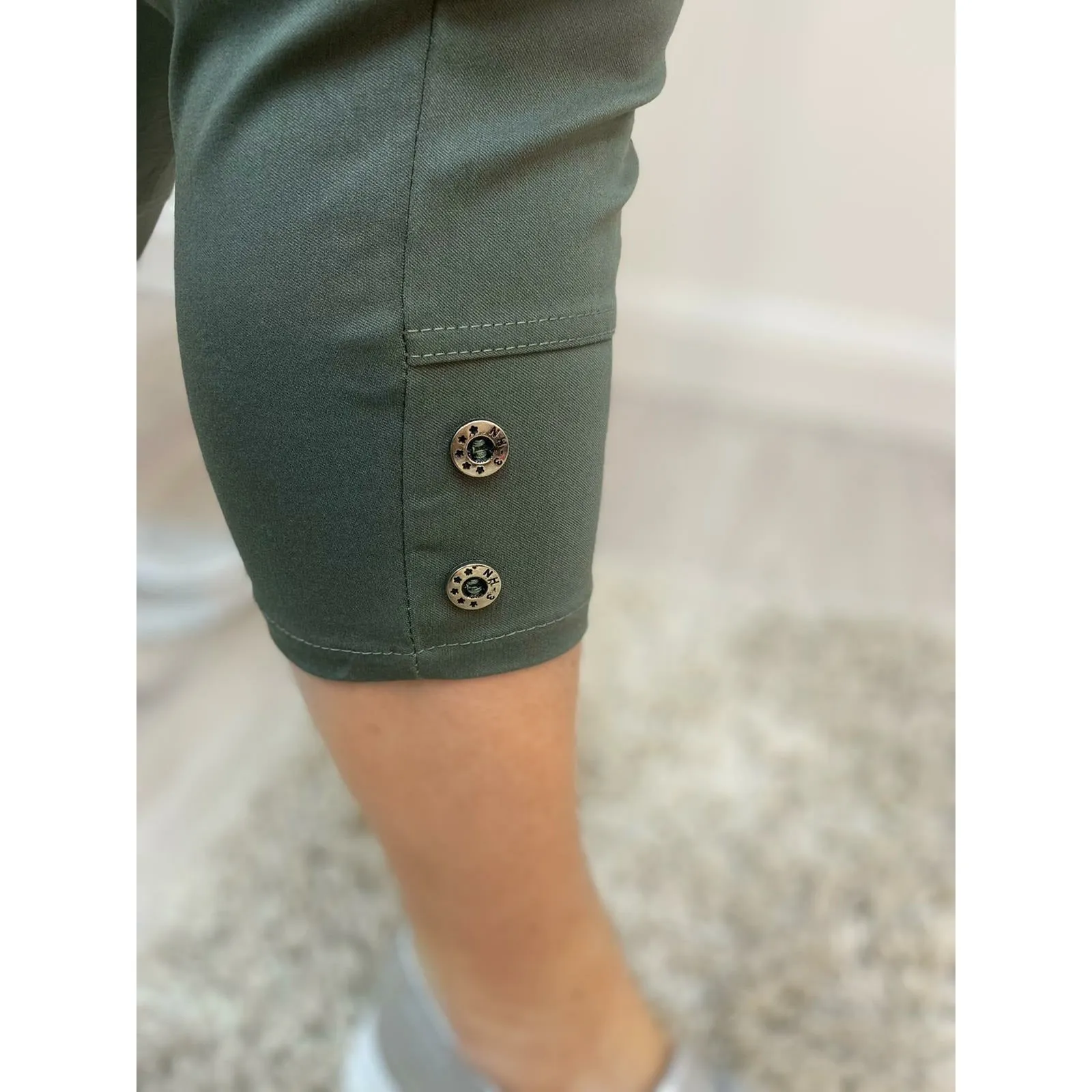 Lucie Crop Trousers in Khaki